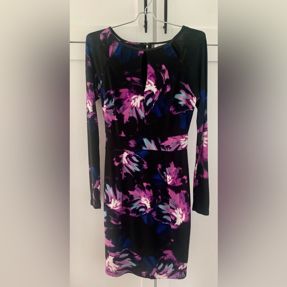 Jennifer Lopez cut-out long floral sleeve dress
